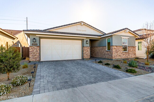 11353 N Luckenbach St in Surprise, AZ - Building Photo - Building Photo