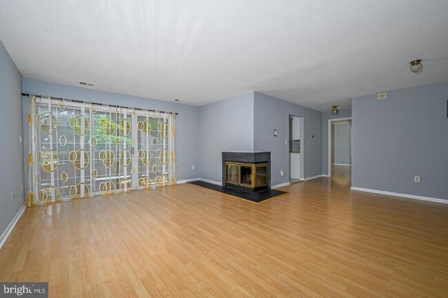 115 Cascade Ct in Princeton, NJ - Building Photo - Building Photo