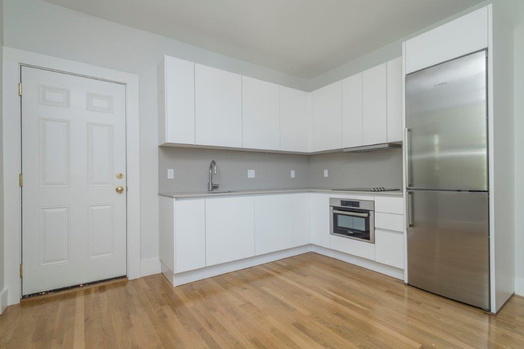 31 South St, Unit 12 in Boston, MA - Building Photo