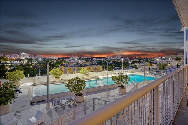 10 SW South River Dr, Unit 803 in Miami, FL - Building Photo - Building Photo