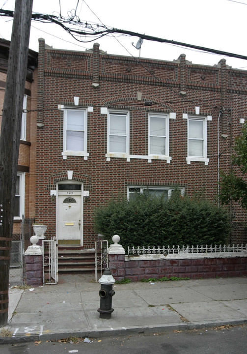 503 Hegeman Ave in Brooklyn, NY - Foto de edificio