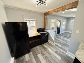 6921 Urner Ave, Unit 3 in Braddock Heights, MD - Building Photo - Building Photo