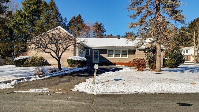 property at 10 Birchwood Ter