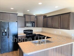 2581 Cottonwood Dr in Lehi, UT - Building Photo - Building Photo