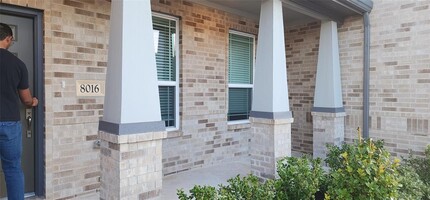 8016 Scanlan Trl in Sienna, TX - Building Photo - Building Photo