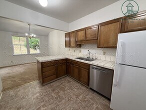 9 Glen Lake Dr in Pacific Grove, CA - Building Photo - Building Photo