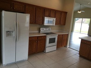 3607 Harvest Orchard Dr in Plant City, FL - Foto de edificio - Building Photo