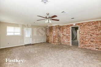 2100 Cedar Ct, Unit 14-472 in Euless, TX - Building Photo - Building Photo