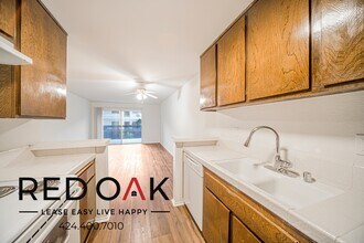 215 S Madison Ave in Pasadena, CA - Building Photo - Building Photo