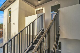 2707 Sanders Ave in Laredo, TX - Building Photo - Building Photo
