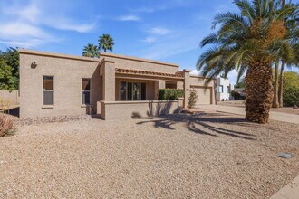8520 E San Jacinto Dr in Scottsdale, AZ - Building Photo - Building Photo