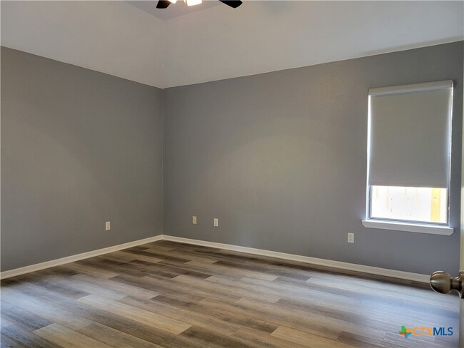 property at 1104 Lambrusco Dr