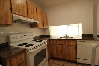 7668 SW 152nd Ave in Miami, FL - Building Photo - Building Photo