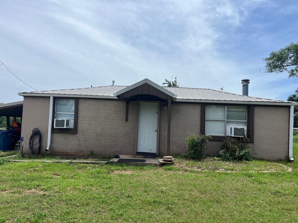 611 West 24th Avenue in Stillwater, OK - Building Photo