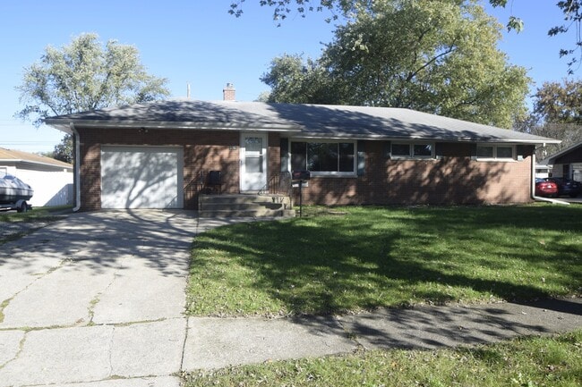 3700 E 34th Ln in Hobart, IN - Building Photo - Building Photo