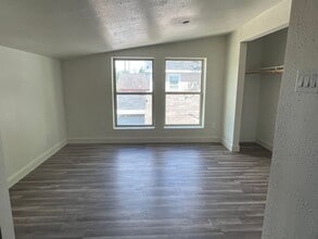 201 Eastwood St in Houston, TX - Building Photo - Building Photo