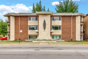 7101 W Foster Pl in Chicago, IL - Building Photo