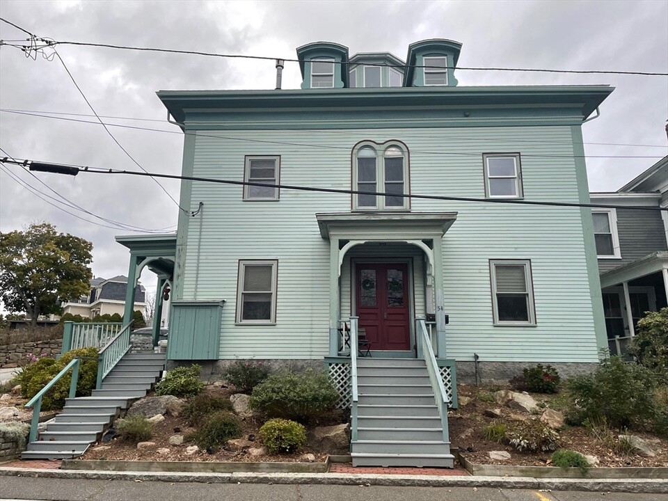 54 Summer St in Gloucester, MA - Foto de edificio