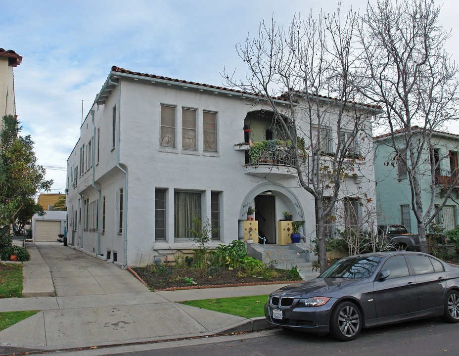 454 N Stanley Ave in Los Angeles, CA - Foto de edificio