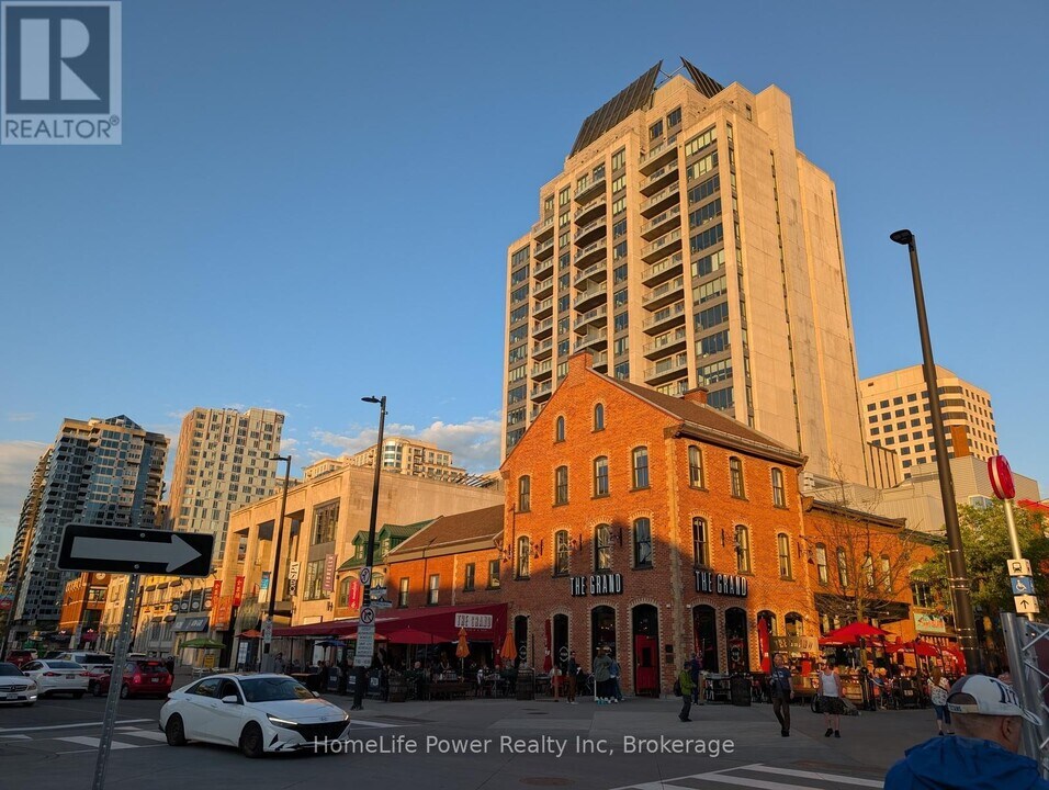 90-1390 George St in Ottawa, ON - Building Photo