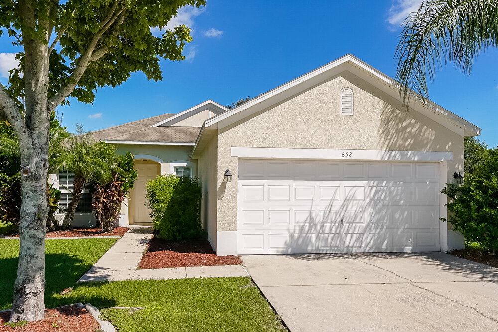652 Cressa Cir in Cocoa, FL - Building Photo