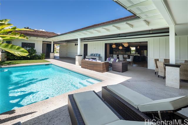 property at 451 Dune Cir