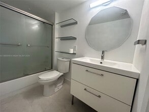 901 SW 141st Ave in Pembroke Pines, FL - Building Photo - Building Photo