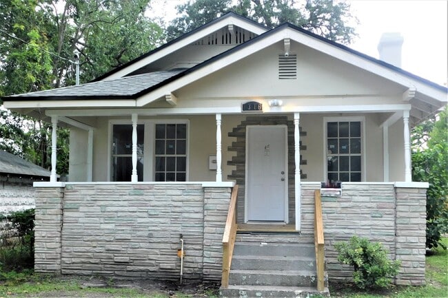 property at 1316 3rd St