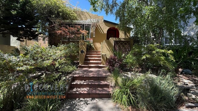 property at 2337 Oregon St