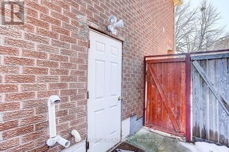 17 Letty Ave in Brampton, ON - Building Photo - Building Photo