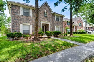2338 Bent River Dr in Sugar Land, TX - Building Photo - Building Photo
