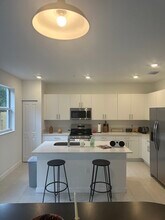 2761 NW 55th Way in Lauderhill, FL - Foto de edificio - Building Photo