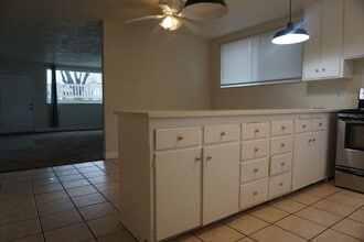 2564 S 700 E in Salt Lake City, UT - Building Photo - Building Photo