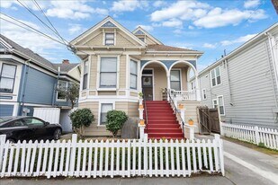 2246 Encinal Ave in Alameda, CA - Building Photo