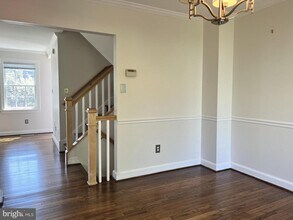 907 Green St in Alexandria, VA - Building Photo - Building Photo