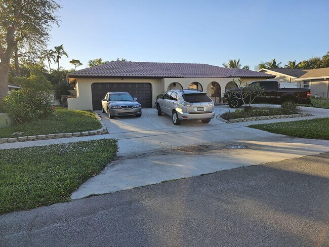 property at 251 SW 15th Dr