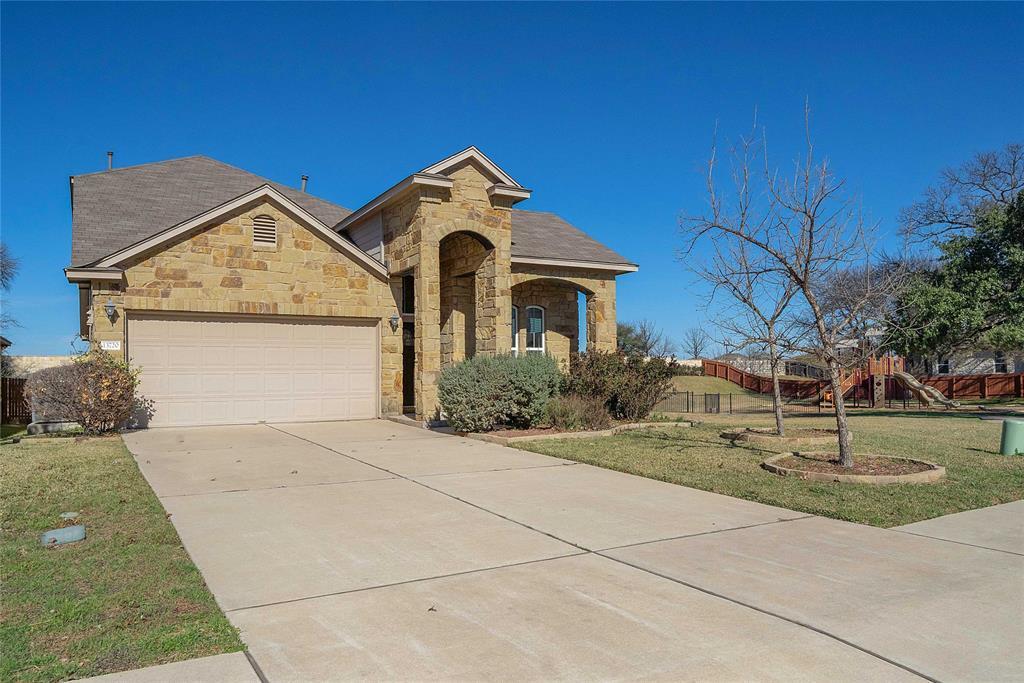 13720 Loleta Way in Austin, TX - Building Photo