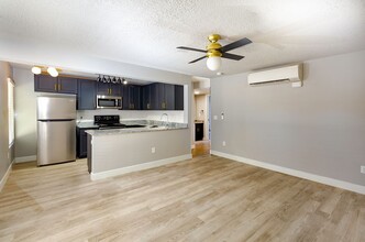 Shenandoah Apartments in South Salt Lake, UT - Building Photo - Interior Photo