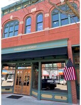 516 Phoenix St in South Haven, MI - Building Photo