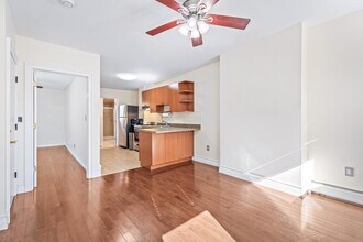 11 Jones Pl in Jersey City, NJ - Building Photo - Building Photo