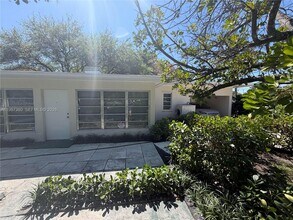 311 SW 11th Ct in Fort Lauderdale, FL - Building Photo - Building Photo