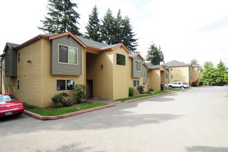 Woodcreek Lane Apartments in Woodinville, WA - Building Photo - Building Photo