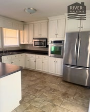 111 Shelley Ln in Florence, AL - Building Photo - Building Photo