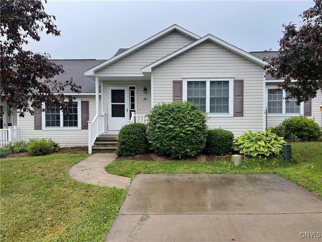 24 Shady Ln in Oswego, NY - Building Photo - Building Photo