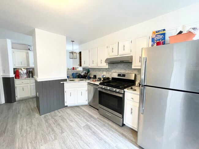 31 Falcon St, Unit 2