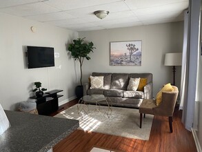 454 Corona St, Unit 454A Corona in Winston-Salem, NC - Building Photo - Building Photo