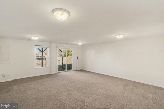 3108 Alliance Ct in Fredericksburg, VA - Foto de edificio - Building Photo