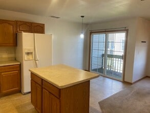 674 S Peace Rd in Sycamore, IL - Building Photo - Building Photo