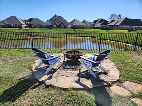 119 Covington Ct in Tomball, TX - Building Photo - Building Photo
