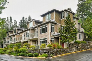 3500 E Lake Sammamish Pky SE, Unit 6101 in Sammamish, WA - Building Photo